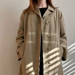 Vintage London Fog Camel Trenchcoat